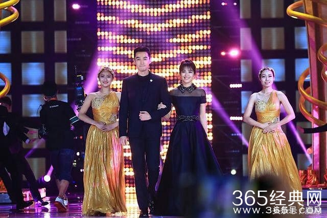 金鹰节后，芒果微博骂翻了天！独家揭秘刘涛获奖真相喷子们看过来