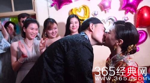 击剑女神许安琪大婚惠若琪伴娘