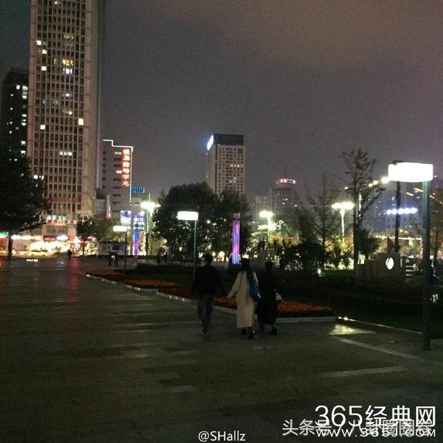 范冰冰传与李晨注册结婚 返家乡筹办婚礼