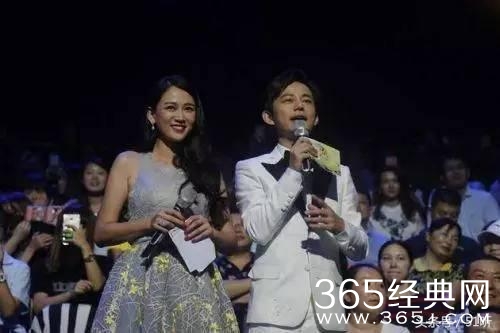 谢娜被芒果台封杀？金鹰节颁奖中秋晚会都不见身影，只因说错话？