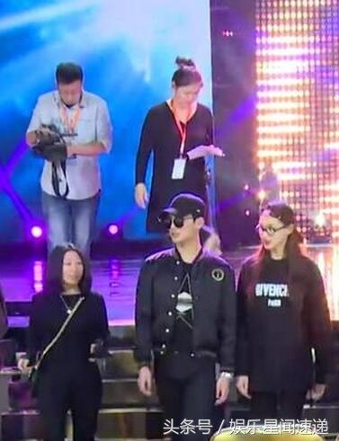 杨洋谎报身高遭露陷与“活尺子”唐嫣合照被打脸