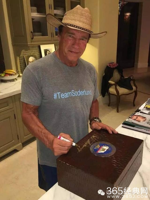 施瓦辛格设计的雪茄拍出高价