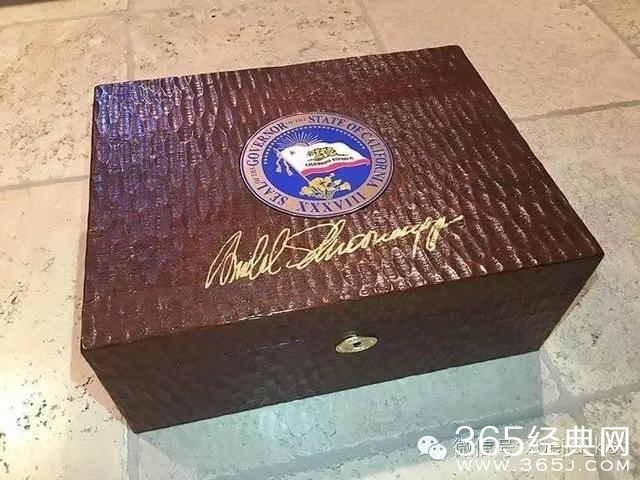 施瓦辛格设计的雪茄拍出高价