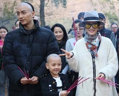 孙俪拍戏不堪工地噪音求助政府遭吐槽：干一年不及你一集