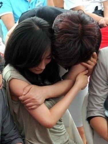 郑爽也遭“咸猪手” ，影后范冰冰独得老外恩宠