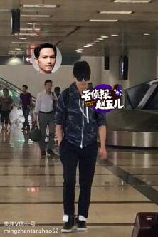 钟汉良飞抵厦门包裹严实 无粉丝接机健步如飞