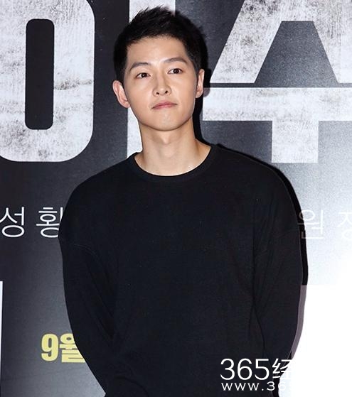 人帅心美！宋仲基向慰安妇受害者捐款12万