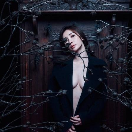 柳岩的胸器变平胸了？