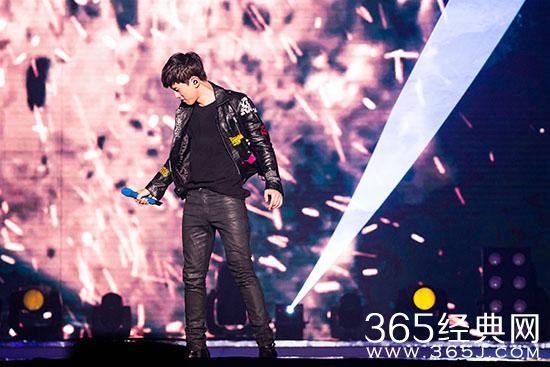 张杰巡演票房火爆 宣传片来袭引燃魔都夜空