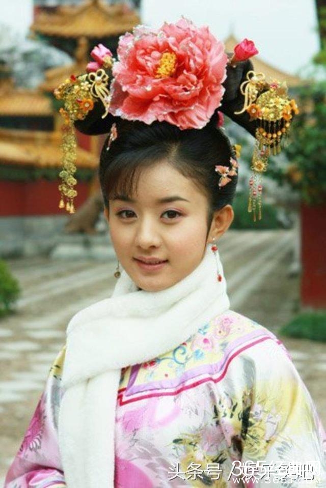 论清宫古装戏颜值，赵丽颖比郑爽好看百倍！