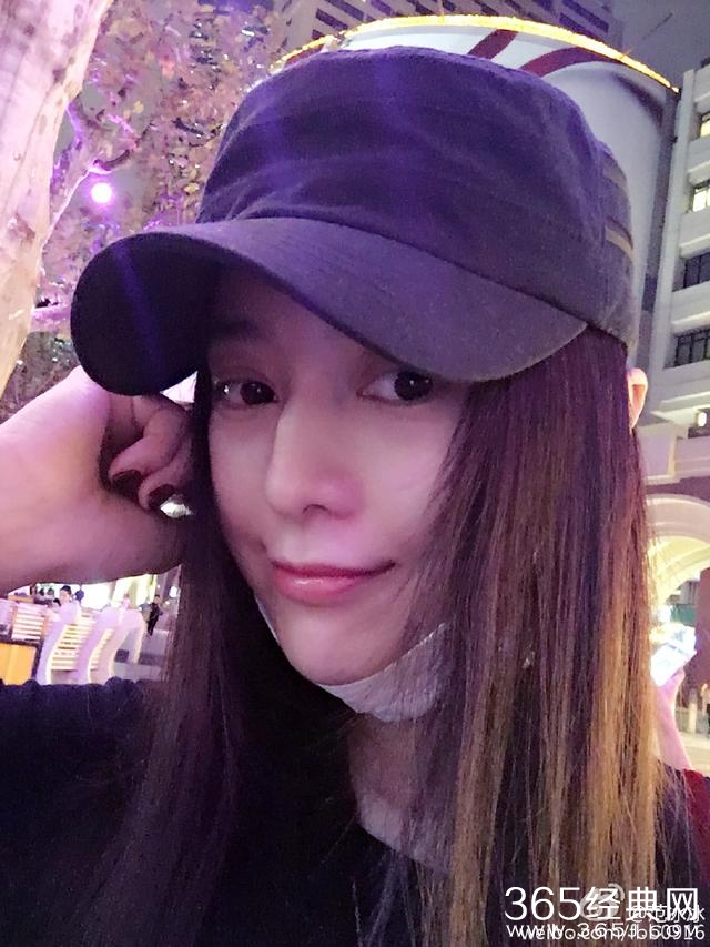 暴瘦12斤的范冰冰，也在晒素颜的道路上放飞自我了？