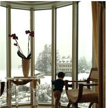 赵薇香港豪宅被扒 内景装修奢华，光玄关设计都花1000万！