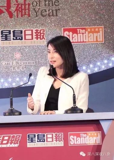 坐拥百亿身家，路边买20元童装，这对豪门夫妇最让人心旷神怡