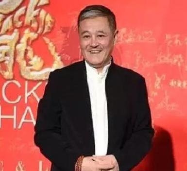 赵本山虽退出荧屏许久，但从文玩就看出他为何被小沈阳宋小宝畏惧