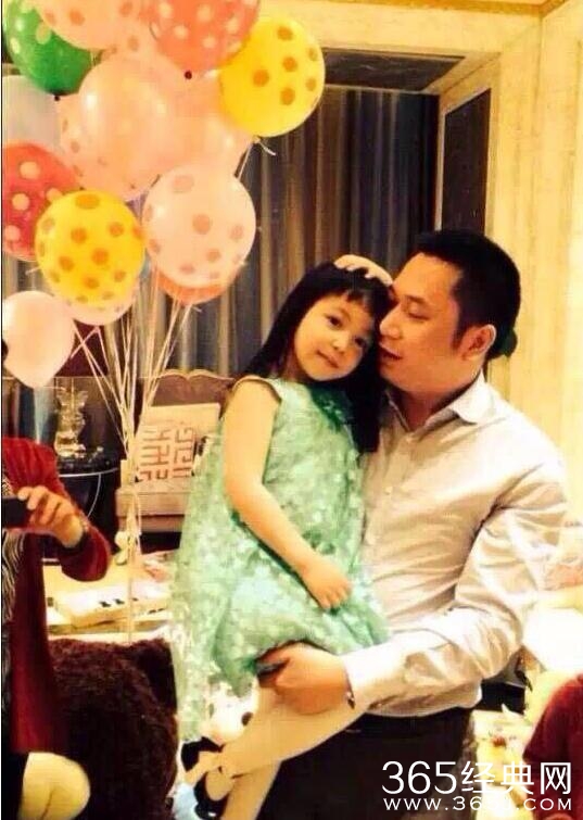 赵薇香港豪宅被扒 内景装修奢华，光玄关设计都花1000万！