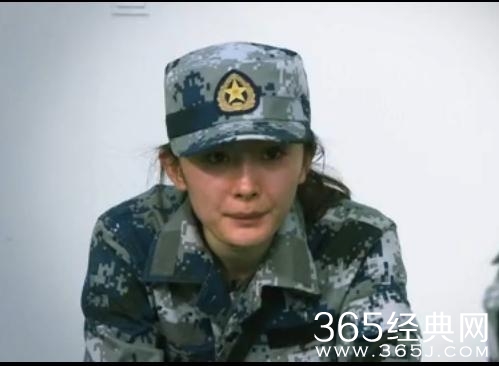 杨幂素颜上男子汉私服穿59块回力鞋 这么接地气真是没谁了