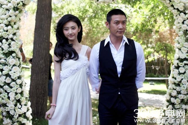 景甜微博突晒结婚证 吓坏的网友纷纷送祝福