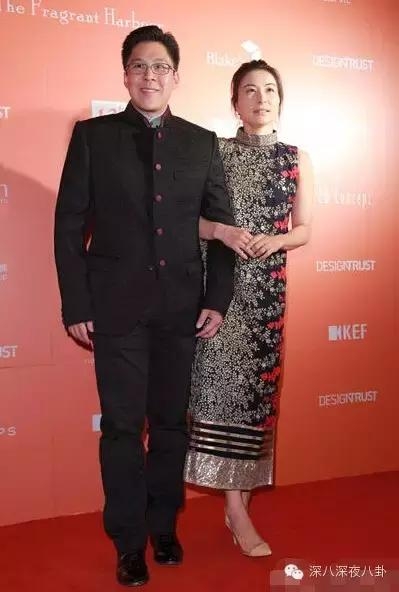 坐拥百亿身家，路边买20元童装，这对豪门夫妇最让人心旷神怡