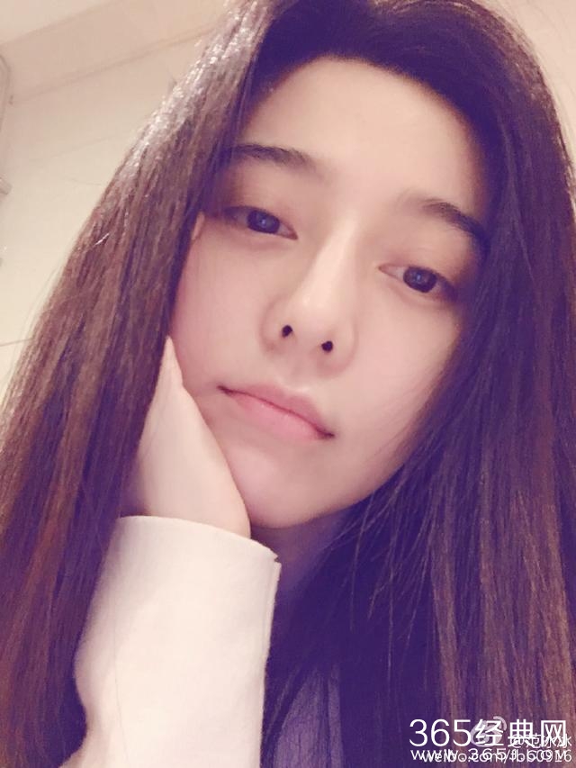 暴瘦12斤的范冰冰，也在晒素颜的道路上放飞自我了？