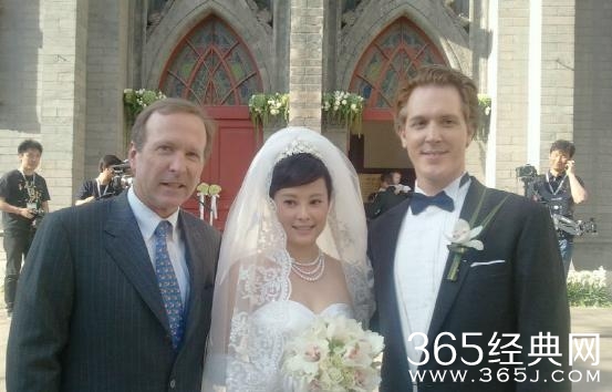 44岁袁立近照曝光，嫁给外国亿万富翁后，变成了这副模样