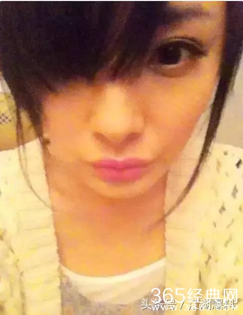 杨幂自拍照中蹊跷之处，真相原来是这样！