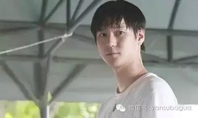 神剧又来了：男人得乳腺癌是小事，女主三人同居才是大事