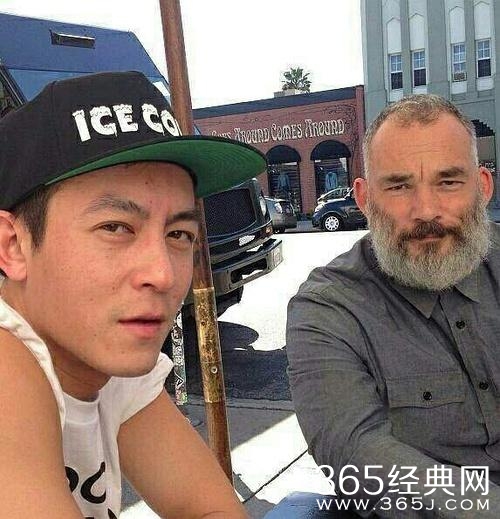 男星素颜曝光！彭于晏杨洋黄景瑜没差陈坤像宋小宝鹿晗张艺兴有痘