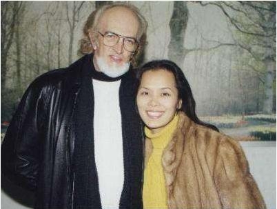 53岁韦唯近照曝光，嫁给外国大人物后被弃，成了这副模样