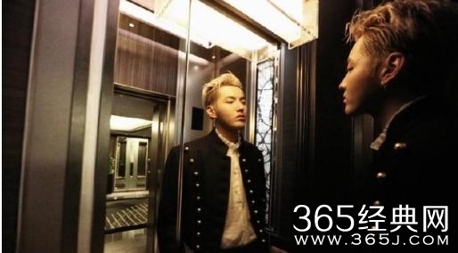 吴亦凡瘦了，曾跌下神坛如今荣耀归来，旁边的蒋勤勤超抢镜！