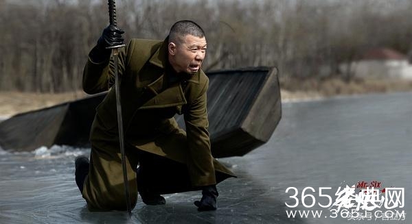 这部冯小刚出演的硬汉戏，人们却将焦点放在许晴身上