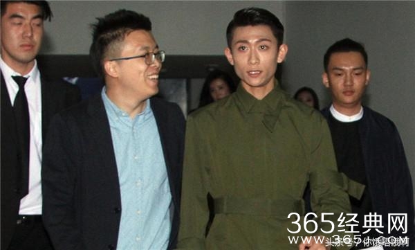 张一山暴瘦 浓妆穿女装 越来越像巩汉林 妆能赶上刘晓庆 ！