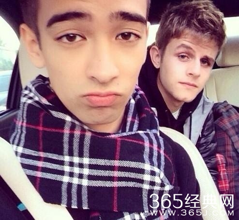 53岁韦唯近照曝光，嫁给外国大人物后被弃，成了这副模样