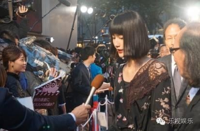 东京电影节开幕 众多中国明星亮相红毯 熊本熊抢镜