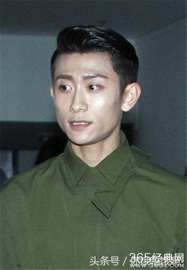 张一山暴瘦 浓妆穿女装 越来越像巩汉林 妆能赶上刘晓庆 ！