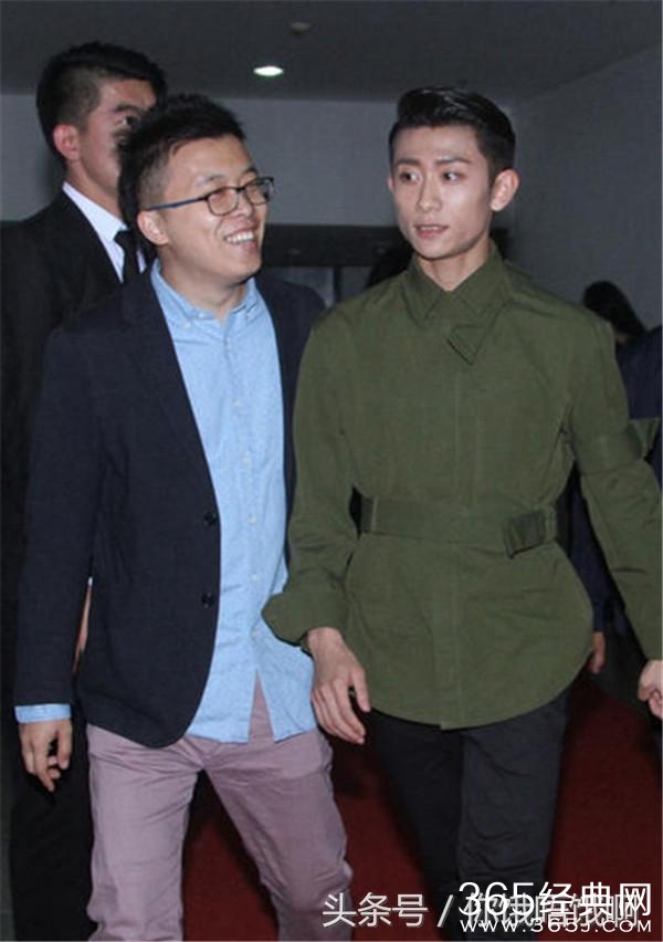 张一山暴瘦 浓妆穿女装 越来越像巩汉林 妆能赶上刘晓庆 ！