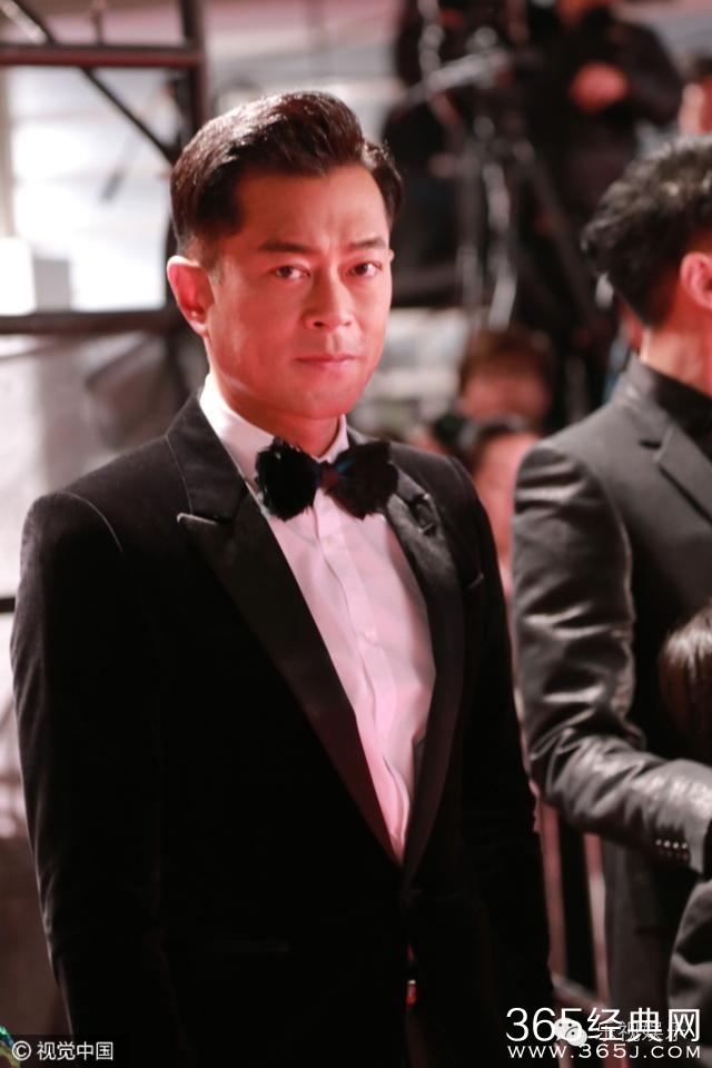 东京电影节开幕 众多中国明星亮相红毯 熊本熊抢镜
