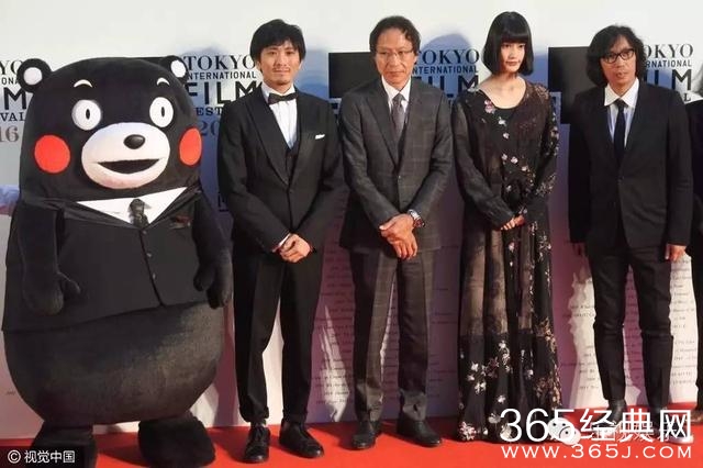 东京电影节开幕 众多中国明星亮相红毯 熊本熊抢镜