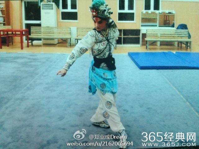 郑业成，一颗燃起的新星