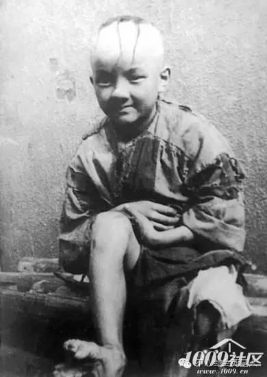 《三毛流浪记》三个扮演者，现状相差太大
