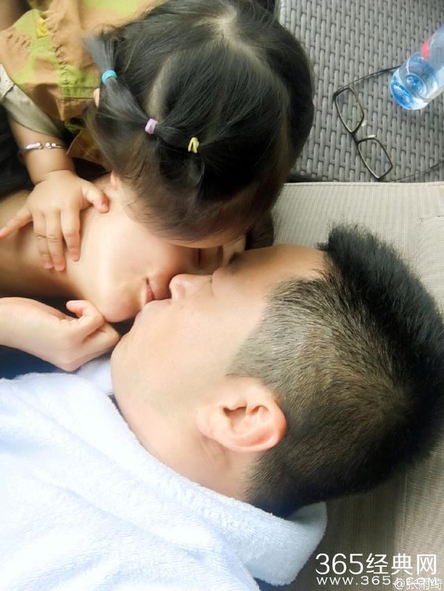 张雨绮怒了！甩照片说自己老公育有一女，但是无婚史是怎么回事？