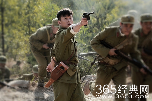 政委罗延安是谁扮演的 扮演者柯伯龙个人资料