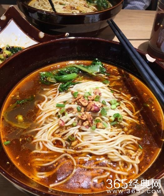 孟非的小面进京啦！郭德纲卖力吆喝：听德云社相声小面任意打包