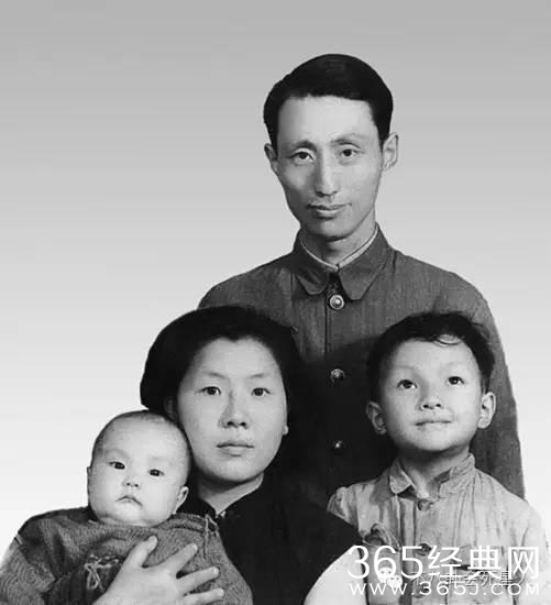 《三毛流浪记》三个扮演者，现状相差太大
