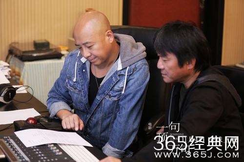 《一句顶一万句》片尾曲《旁边》 周晓鸥献唱