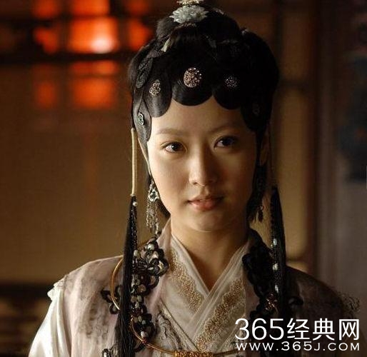 新《红楼梦》七大主演今何在？两位爆红，她成为过街老鼠！