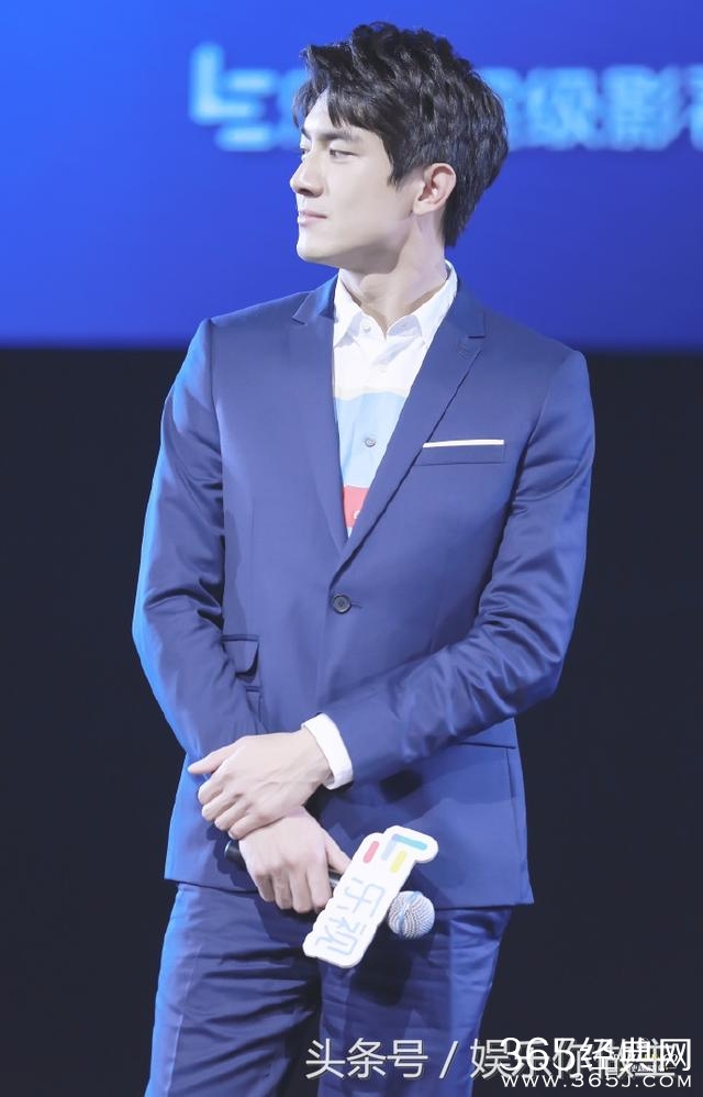 当红小生身材却如此放飞？网友：辣眼睛！