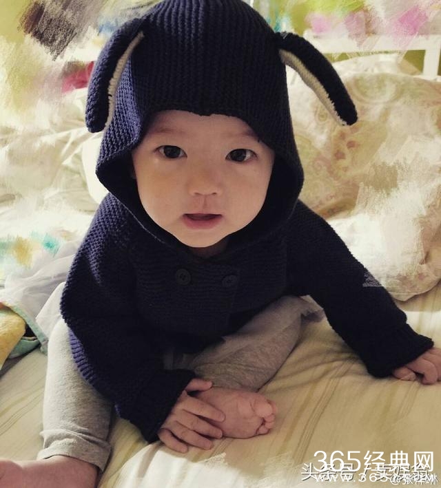 张梓琳晒娃的方式很“清流”，胖妹长大后看到照片会不会哭