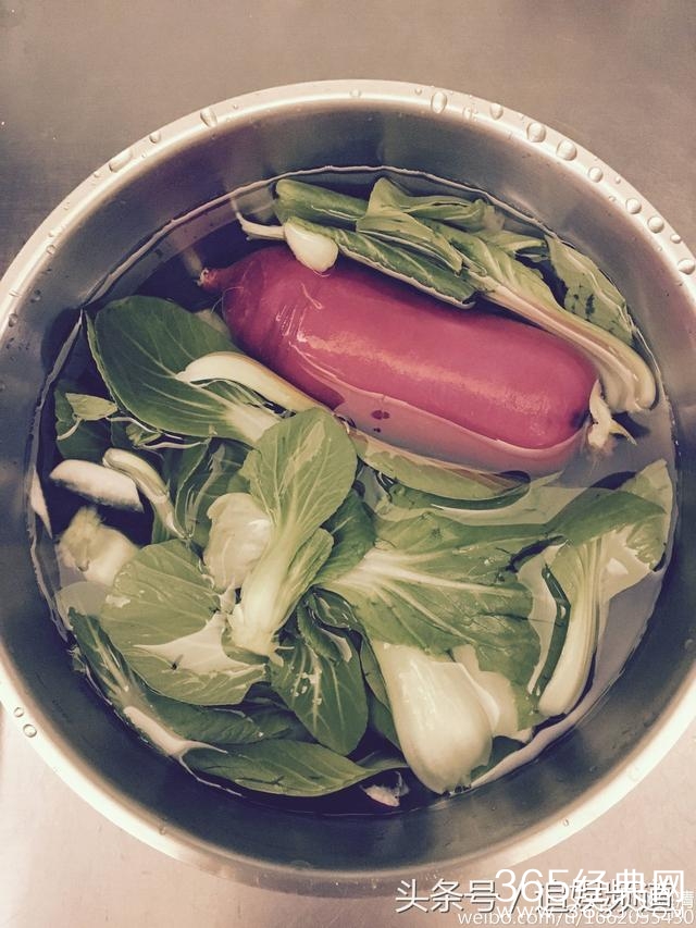 深夜饿了你怎么办？看看海清吃的你就知道，人瘦是有原因的