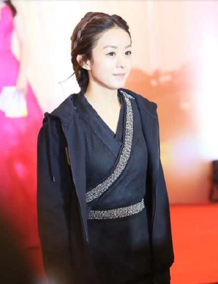 赵丽颖穿戏服去领奖，娱乐圈女星敢这么做的只有她一个！