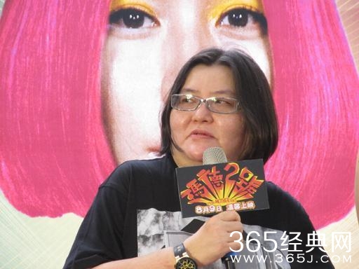 这个女汉子连王菲林志玲见了都要让三分，黄晓明亲切的叫她干姐！